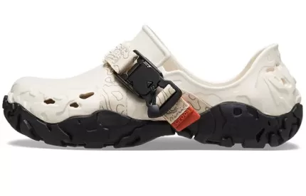 Crocs Atlas todo-o-terreno ‘Estuque’