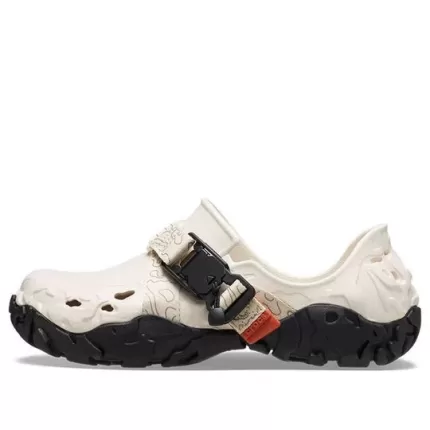 Crocs Atlas todo-o-terreno ‘Estuque’