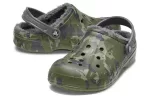 Crocs Baya Lined Clog Impressão de lã forrada chinelos camuflados unissex