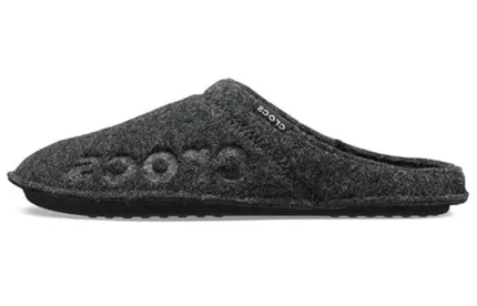 Crocs Chinelos esportivos leves e aconchegantes unissex pretos