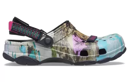 Crocs Classic All-Terrain Clog Desert Pattern Elegante Casual Unissex Sandálias Multicoloridas