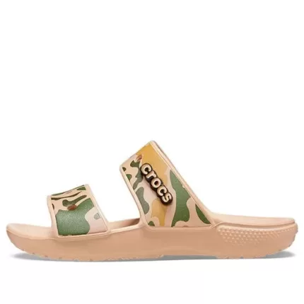 Crocs Classic Camuflagem estampada em crocodilo ‘Tan Green’
