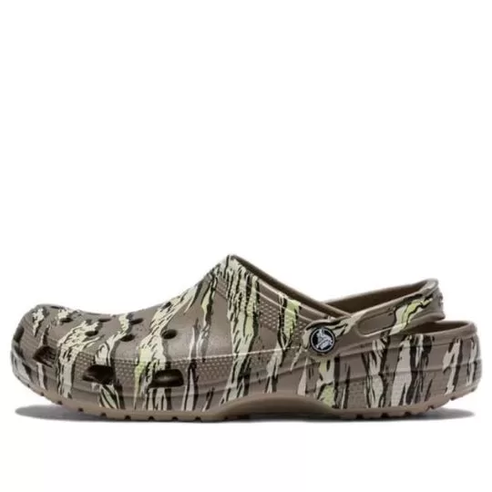 Crocs Classic Camuflagem impressa Clogs ‘Marrom’ 894825