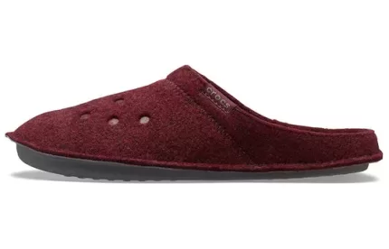 Crocs Classic Chinelos casuais grossos e quentes unissex vinho tinto
