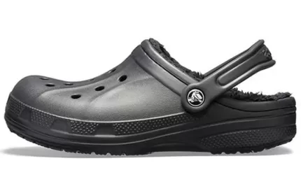 Crocs Classic Clog Crocs Stay Warm Wear-Resistant Sports Unissex Sandálias Pretas 16244-060