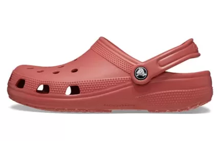 Crocs Classic Clogs ‘Vinho Morango’ 10001-6XJ