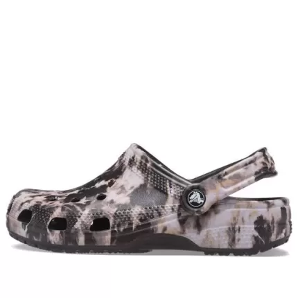 Crocs Classic Corante alvejante Clogs ‘Preto Branco’