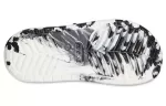 Crocs Classic Cozzzy Sandálias Marmorizadas ‘Black White’ 207907