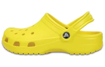 Crocs Classic Crocs Praia Unissex Sandálias amarelo brilhante 10001-7C1