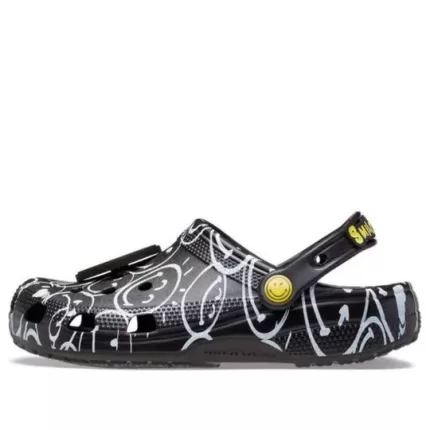 Crocs Classic Mundo Smiley Clogs ‘Preto Branco’