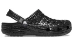 Crocs Classic Pele de crocodilo metálica Clogs ‘Preto’