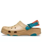 Crocs Classic Sapato de praia tamanco marrom amarelo unissex ‘marrom amarelo’