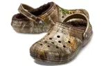 Crocs Classic Tamanco de borda Realtree forrado ‘Marrom’