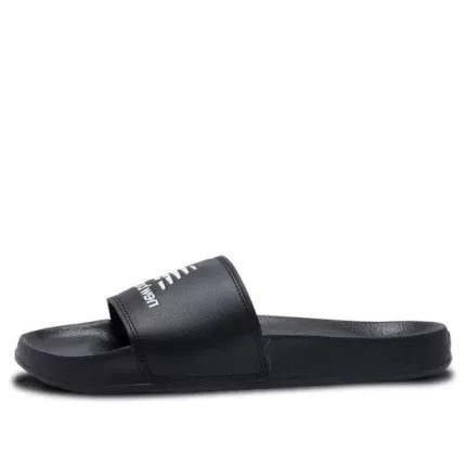 Crocs Coca-Cola x Classic Clogs ‘Urso Polar’