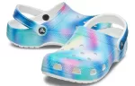 Crocs Colorido Crocs Praia Unissex Multi-Color Branco Sandálias