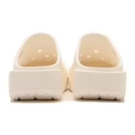 Crocs Dedo rombudo