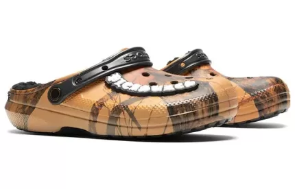 Crocs Dylan Clog ‘Pleasures Camo’ P20F034-CM