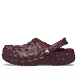 Crocs Forrado Geométrico Clogs ‘Cereja Escura’