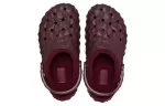 Crocs Forrado Geométrico Clogs ‘Cereja Escura’
