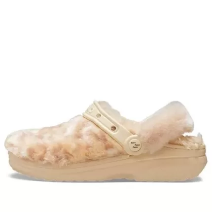 Crocs Kyary Pamyu Pamyu x Fur Sure Clog ‘E se?’