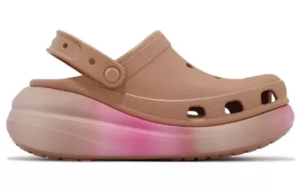 Crocs Mergulho de cor esmagada Clogs ‘Tan Pink’