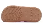 Crocs Mergulho de cor esmagada Clogs ‘Tan Pink’