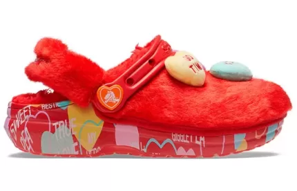 Crocs Namorados x Tamanco Classic Pelé ‘Dia dos Namorados’