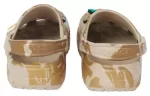 Crocs Palácio x Classic Tamanco ‘Tan Camo’