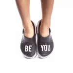 Crocs Sandálias Unissex Pretas Sola Grossa