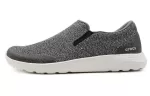 Crocs Sapatos deslizantes estáticos Kinsale ‘cinza branco’