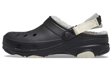 Crocs Tamanco forrado para todo o terreno ‘Preto Branco’