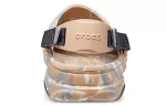 Crocs Todo terreno marmorizado Classic Tamanco ‘Chai Multi’