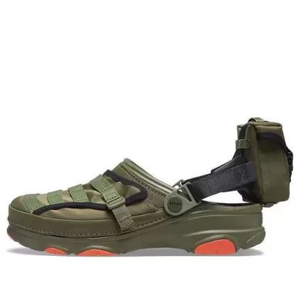 Crocs VIGAS x Classic Tamanco militar todo-terreno ‘Verde Exército’