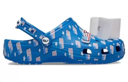 Crocs Vinhas Classic Clogs ‘Cobalto Brilhante’