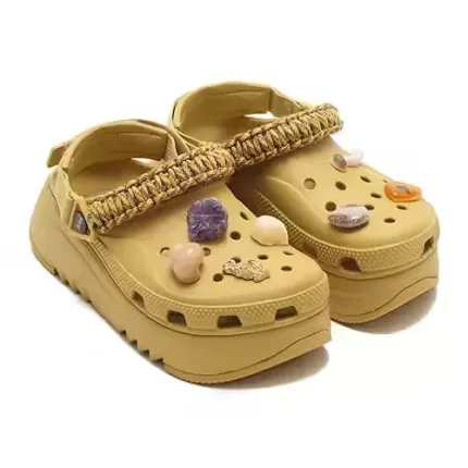 Crocs x Áries Classic Hiker Xscape Clog ‘Desert Grass’