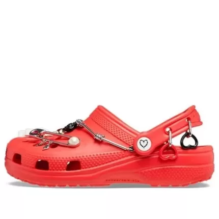 Crocs x Karol G Classic Clogs ‘Corações de Metal’