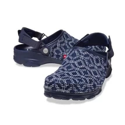 Crocs x Levi’s Sashiko Classic Tamanco todo-o-terreno ‘Dark Wash’