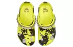 Crocs x MCM Impressão de camuflagem Clogs ‘Amarelo neon’ MEXCSMM27YN