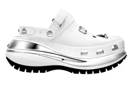 Crocs x MCM Mega Crush Clogs ‘Prata Branca’ MEXDAMM08WT