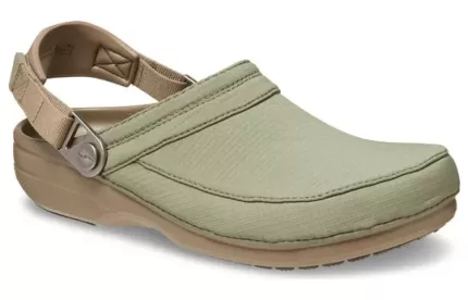 Crocs x Museu da Paz e do Silêncio Classic Clogs ‘Cáqui’