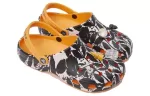 Crocs x Postura x B. Thom Classic Clogs ‘Estêncil Floral’