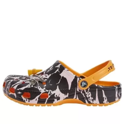 Crocs x Postura x B. Thom Classic Clogs ‘Estêncil Floral’