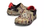 (GS) Crocs Classic Camuflagem Todo-o-Terreno Clogs ‘Marrom Verde Preto’