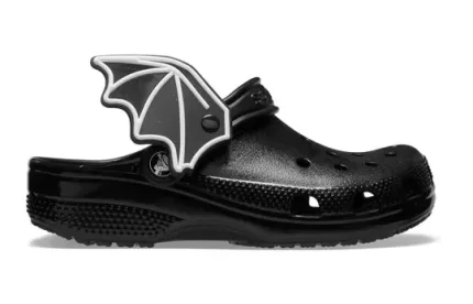 (GS) Crocs Classic Eu sou morcego Clogs ‘Preto Branco’ 209231