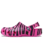 (GS) Crocs Classic Fora deste mundo Clogs ‘Electric Pink Black’
