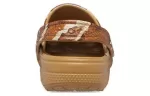 (GS) Crocs Jurassic World Classic Clogs ‘Marrom Branco’