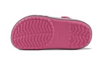 (PS) Crocs Crocband Bold Logo Outdoor Flat Salto Minimalista Sports Rosa Sandálias