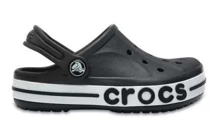 (PS) Crocs Pequena Crocs Outdoor Salto Plano Beach Sports Preto Branco Sandálias ‘Black White’