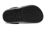 (PS) Crocs Pequena Crocs Outdoor Salto Plano Beach Sports Preto Branco Sandálias ‘Black White’