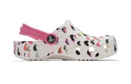 (PS) Crocs Sapato com padrão multicolorido branco